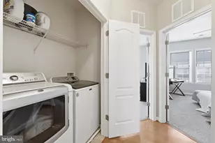 19201 Winmeade Dr, Leesburg, VA 20176 - Photo 37