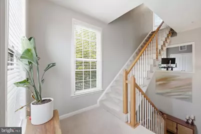 19201 Winmeade Drive, Leesburg, VA 20176 - Photo 9