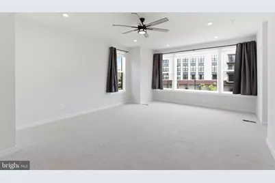 43728 Transit Square, Ashburn, VA 20147 - Photo 9