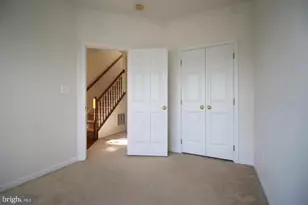 25073 Riding Center Dr, Chantilly, VA 20152 - Photo 5