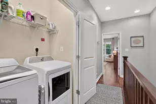 42290 Peregrine Terrace, Brambleton, VA 20148 - Photo 39