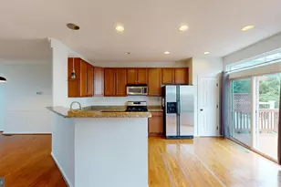 502 Legrace Terrace NE, Leesburg, VA 20176 - Photo 9