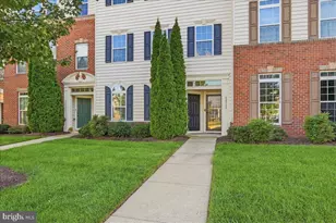 42571 Burbank Terrace, Sterling, VA 20166 - Photo 3
