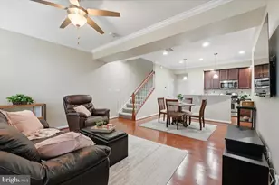 42571 Burbank Terrace, Sterling, VA 20166 - Photo 7