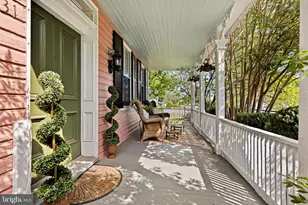 431 S King St, Leesburg, VA 20175 - Photo 3