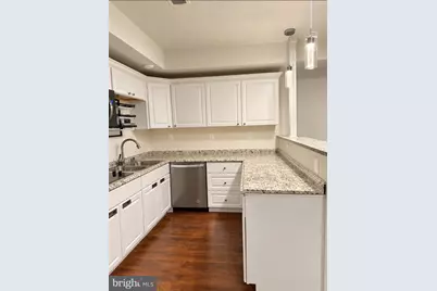25209 Eisenhower Drive, Chantilly, VA 20152 - Photo 9