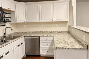 25209 Eisenhower Dr, Chantilly, VA 20152 - Photo 9