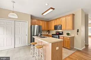 18497 Sierra Springs Square, Leesburg, VA 20176 - Photo 11
