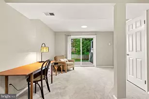 300 Helen Ct, Sterling, VA 20164 - Photo 43