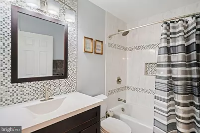 26147 Lands End Drive, Chantilly, VA 20152 - Photo 23