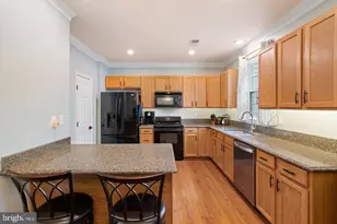 26147 Lands End Dr, Chantilly, VA 20152 - Photo 11