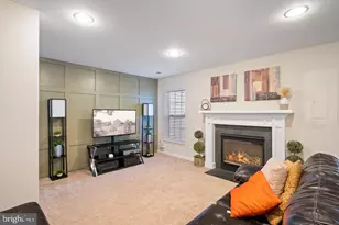 26147 Lands End Dr, Chantilly, VA 20152 - Photo 3