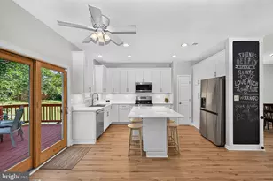 348 Ebaugh Dr SE, Leesburg, VA 20175 - Photo 5