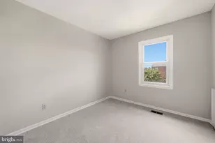 1003 Salisbury Ct, Sterling, VA 20164 - Photo 17