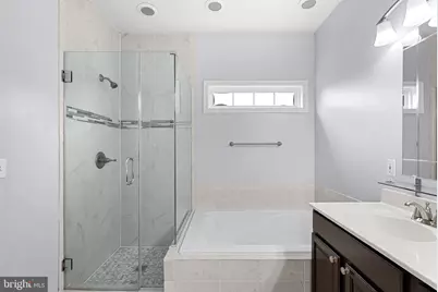 42525 Magellan Square, Brambleton, VA 20148 - Photo 29