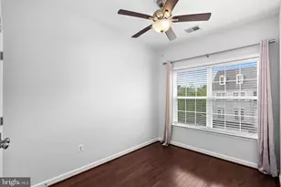 42525 Magellan Square, Brambleton, VA 20148 - Photo 33