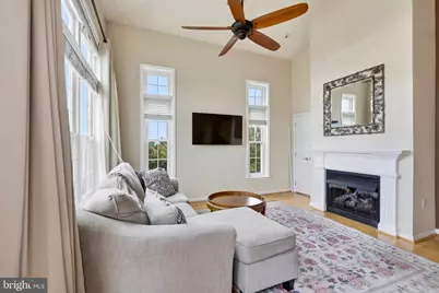 501 Sunset View Terrace SE #406, Leesburg, VA 20175 - Photo 5