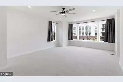 43728 Transit Square, Ashburn, VA 20147 - Photo 9