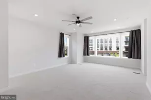 43728 Transit Sq, Ashburn, VA 20147 - Photo 9