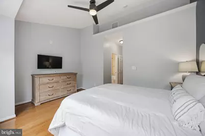 20437 Chetwood Terrace, Ashburn, VA 20147 - Photo 37