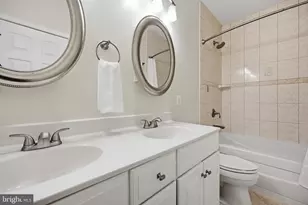 20437 Chetwood Terrace, Ashburn, VA 20147 - Photo 39