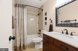 14 Wiltshire Ct E, Sterling, VA 20165 - Photo 45