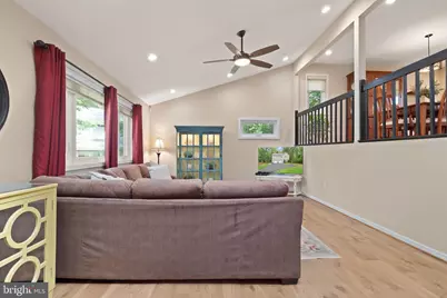 14 Wiltshire Court E, Sterling, VA 20165 - Photo 13