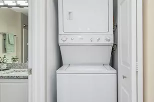 19375 Cypress Ridge Terrace, Leesburg, VA 20176 - Photo 25
