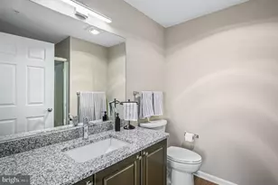 19375 Cypress Ridge Terrace, Leesburg, VA 20176 - Photo 29