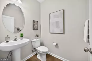 830 Sawback Sq NE, Leesburg, VA 20176 - Photo 9