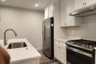24159 Pissarro Dr, Sterling, VA 20166 - Photo 3