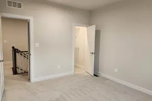 24159 Pissarro Dr, Sterling, VA 20166 - Photo 15