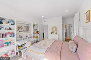 20277 Oak Bluff Dr, Ashburn, VA 20147 - Photo 27