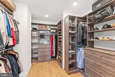 20277 Oak Bluff Drive, Ashburn, VA 20147 - Photo 23