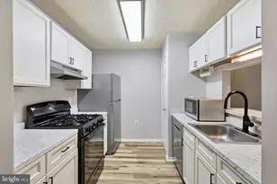 20991 Timber Ridge Terrace, Ashburn, VA 20147 - Photo 11