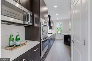 23483 Autumn Sky Ct, Brambleton, VA 20148 - Photo 5