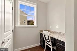 41858 Farnborough Pl, Leesburg, VA 20176 - Photo 31