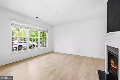 45090 Brae Terrace #105, Ashburn, VA 20147 - Photo 5