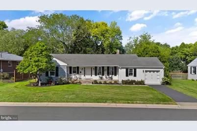 131 Woodberry Road NE, Leesburg, VA 20176 - Photo 1