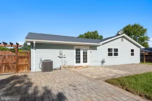510 N Brighton Ct, Sterling, VA 20164 - Photo 37
