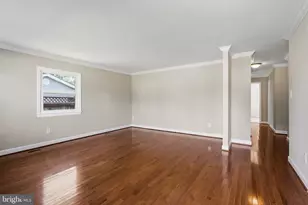 510 N Brighton Ct, Sterling, VA 20164 - Photo 29