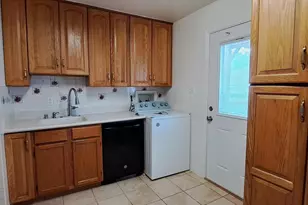 815 S Cypress Ct, Sterling, VA 20164 - Photo 21