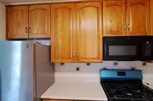 815 S Cypress Ct, Sterling, VA 20164 - Photo 11