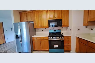 815 S Cypress Court, Sterling, VA 20164 - Photo 25