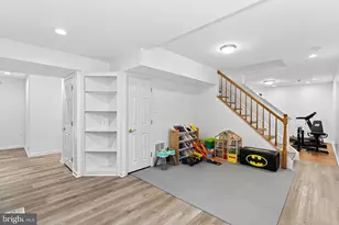 121 Regina Dr, Sterling, VA 20165 - Photo 33