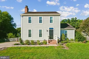 6 Bentley Dr, Sterling, VA 20165 - Photo 1
