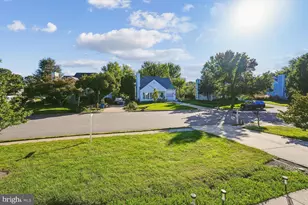 6 Bentley Dr, Sterling, VA 20165 - Photo 51