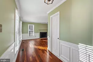 6 Bentley Dr, Sterling, VA 20165 - Photo 3