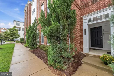 20643 Sibbald Square, Ashburn, VA 20147 - Photo 3