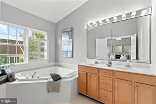 25840 Kirkwood Square, Chantilly, VA 20152 - Photo 7